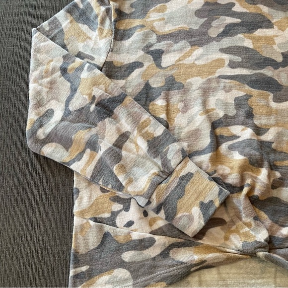 Old Navy Girls Twist-Front Pullover Hoodie Size 8M - Picture 4 of 7